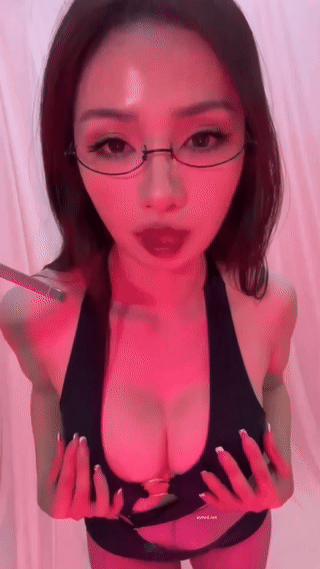 GIF1